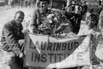 291559_137031146388258_7803733_o-350x235