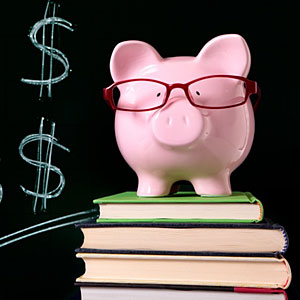 piggy-bank-with-glasses-m